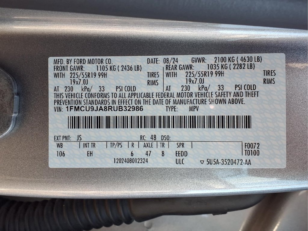 Used 2024 Ford Escape Platinum w/ Class II Trailer Tow Package AWD/4WD image 24