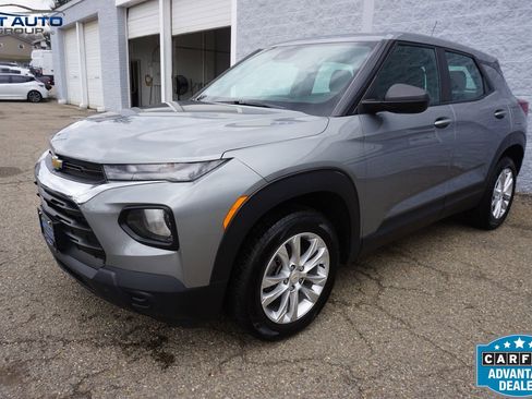 Used 2023 Chevrolet TrailBlazer LS image 3