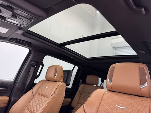 Used 2021 Cadillac Escalade ESV Sport w/ Driver Assist Tech Package RWD image 5