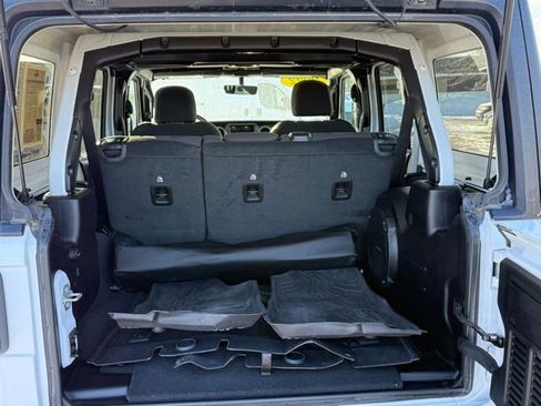 Certified 2022 Jeep Wrangler Unlimited Sport image 29