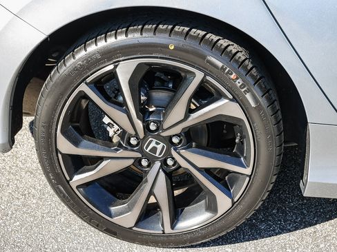 Used 2020 Honda Civic Sport image 16