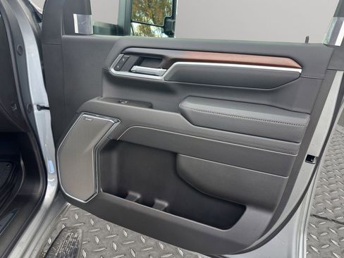 New 2026 GMC Sierra 2500 Denali w/ Denali Reserve Package image 32