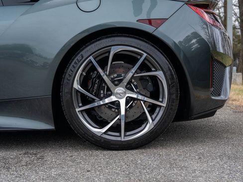 Used 2017 Acura NSX image 10