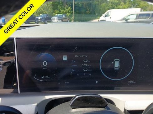 Used 2025 Hyundai Tucson Limited AWD/4WD image 27