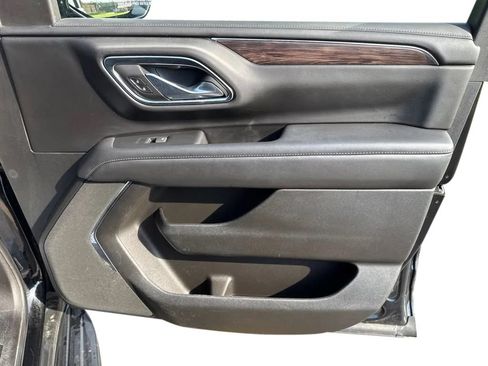 Used 2023 Chevrolet Suburban LS AWD/4WD image 13