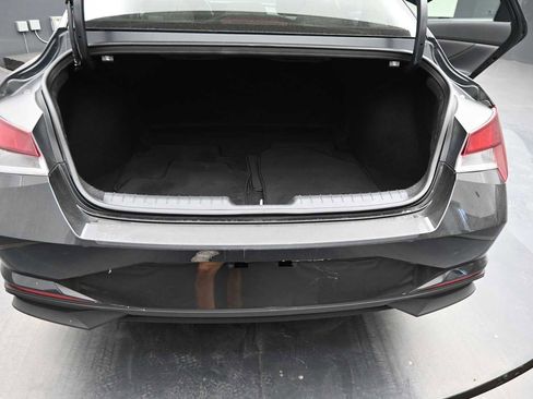 Certified 2023 Hyundai Elantra SEL w/ Convenience Package FWD image 14