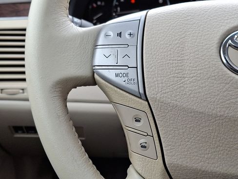 Used 2009 Toyota Avalon Limited image 21