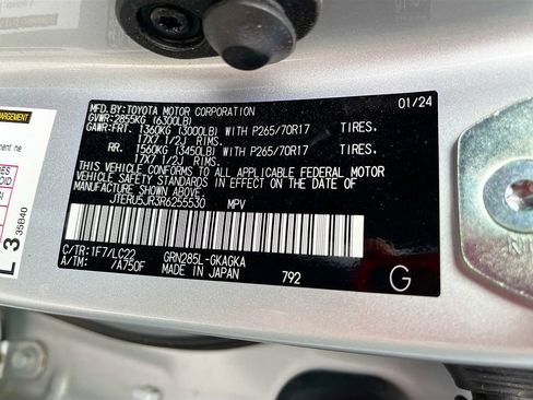 Used 2024 Toyota 4Runner TRD Off-Road Premium w/ Moonroof Package AWD/4WD image 31