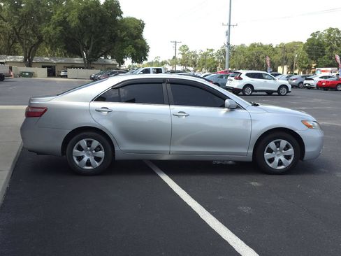 Used 2007 Toyota Camry LE FWD image 4