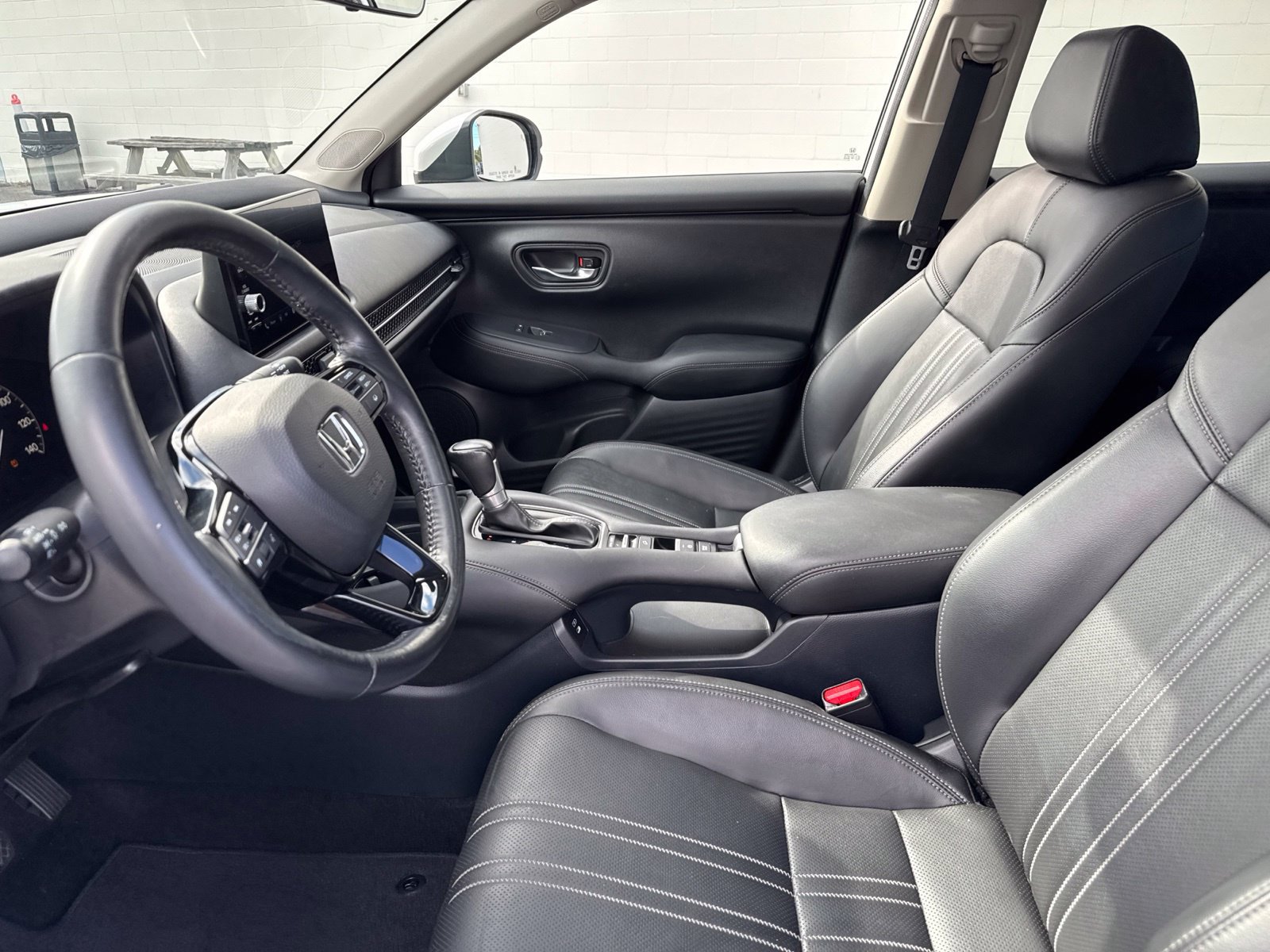 Used 2024 Honda HR-V EX-L image 18