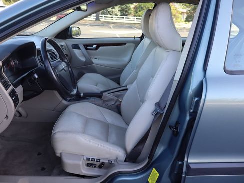 Used 2004 Volvo S60 2.5T AWD/4WD image 19
