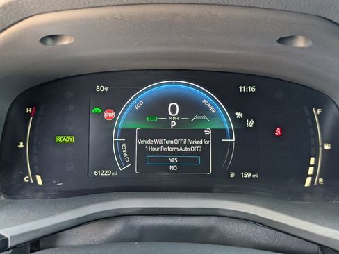 Used 2025 Toyota Camry SE FWD image 19
