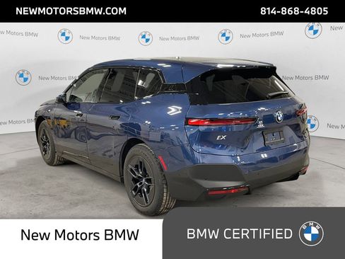 Used 2024 BMW iX xDrive50 image 3