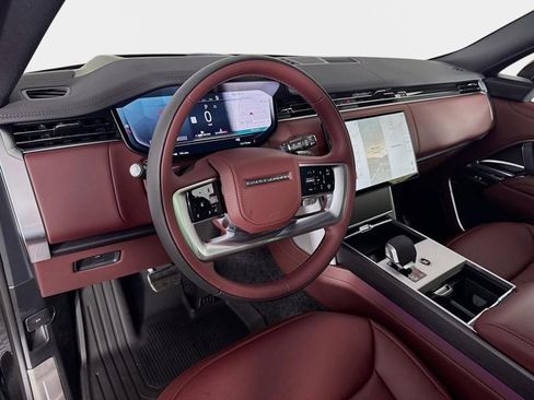 New 2026 Land Rover Range Rover SE image 9