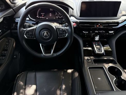 Certified 2025 Acura MDX FWD w/ Technology Package image 12