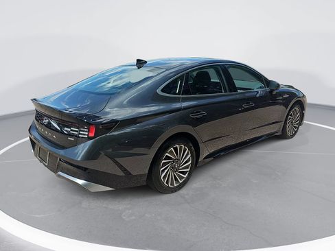 Certified 2025 Hyundai Sonata SEL FWD image 5