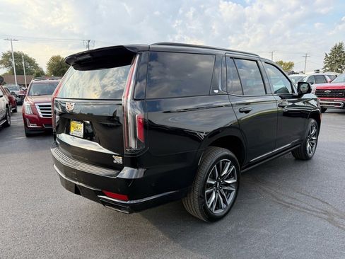 Used 2022 Cadillac Escalade Sport Platinum w/ Heavy-Duty Trailer Package image 5