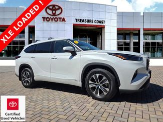 Certified 2022 Toyota Highlander XLE video 1