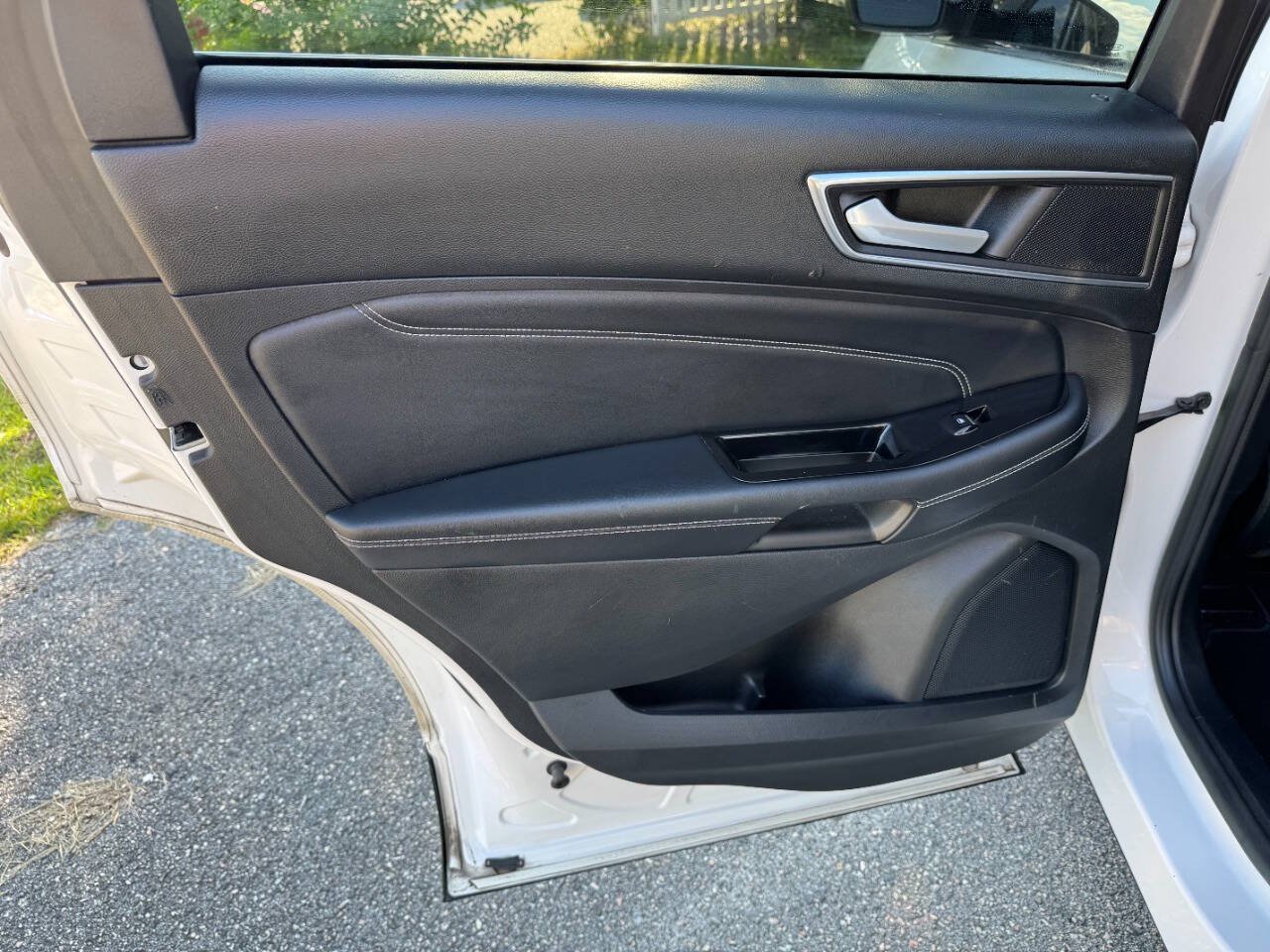 Used 2016 Ford Edge Titanium w/ Equipment Group 302A FWD image 40