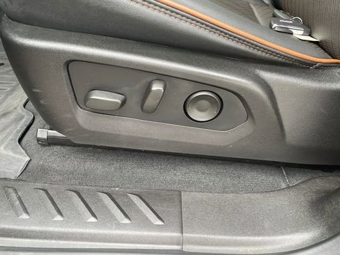 Used 2023 GMC Canyon AT4 w/ AT4 Premium Package image 41