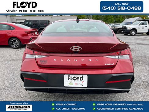 Used 2025 Hyundai Elantra Limited FWD image 4