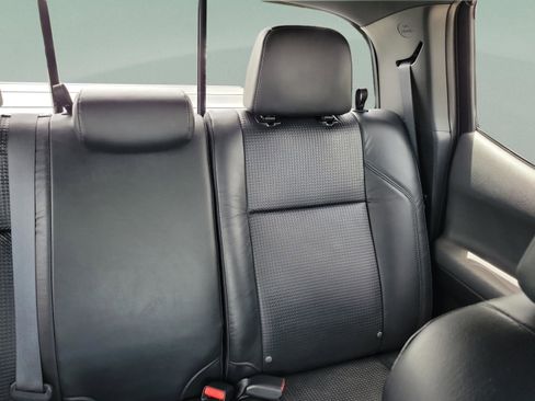 Used 2020 Toyota Tacoma TRD Sport w/ TRD Premium Sport Package AWD/4WD image 10