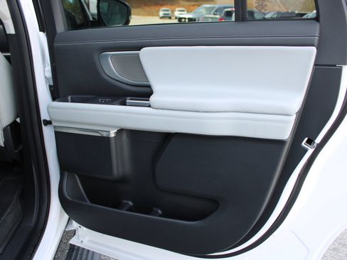 Used 2025 Ford Expedition Max Platinum image 15