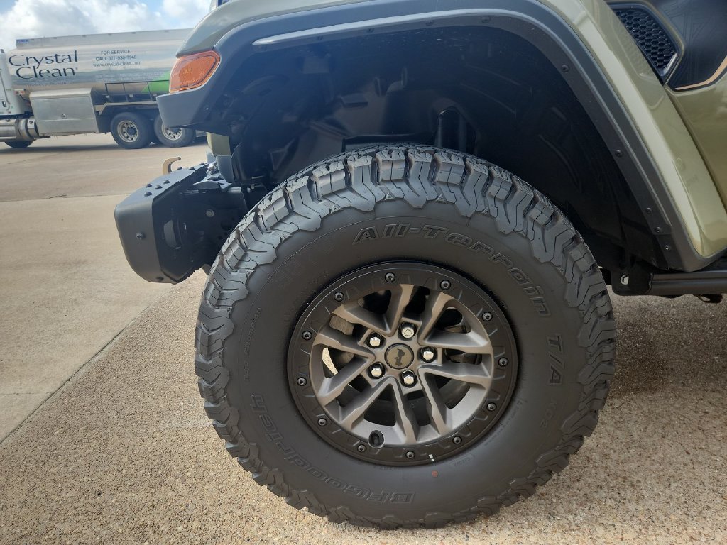 Used 2025 Jeep Wrangler Unlimited Rubicon 392 AWD/4WD image 14