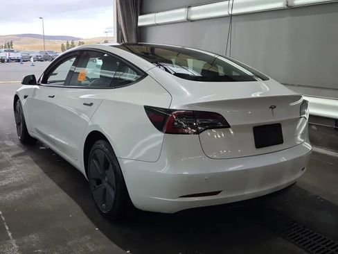 Used 2022 Tesla Model 3 Long Range AWD/4WD image 2