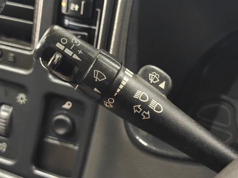 Used 2005 Chevrolet Silverado 1500 LS image 9