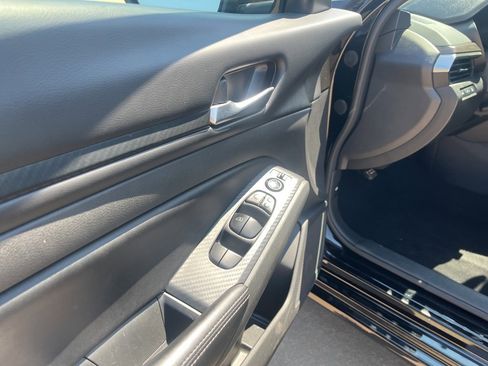 Used 2024 Nissan Altima 2.5 SV image 8