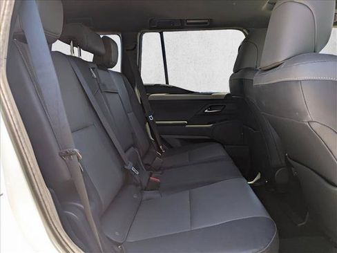 Used 2024 Lexus GX 550 w/ Cold Area Package AWD/4WD image 18