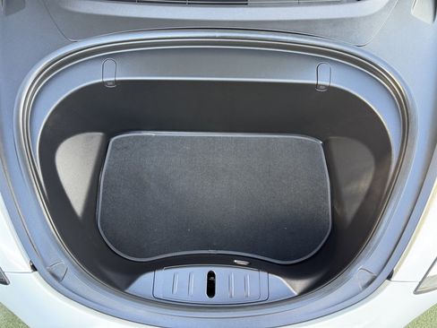Used 2018 Tesla Model 3 Long Range RWD image 32