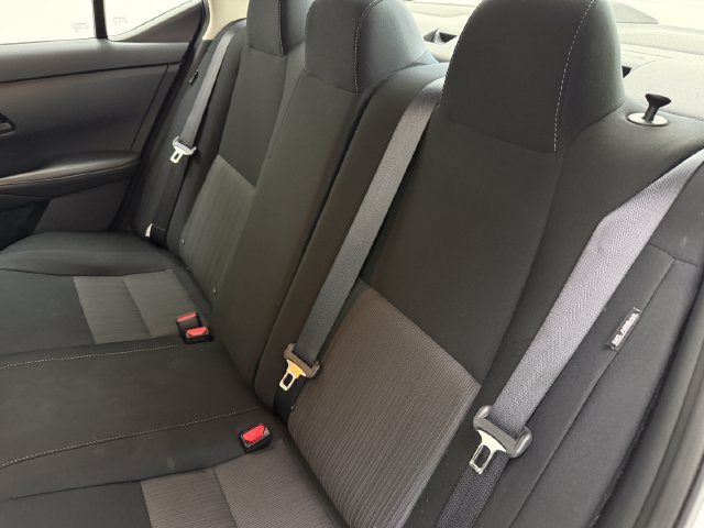 Used 2024 Nissan Sentra SV FWD image 34