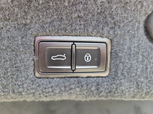 Used 2022 Bentley Continental GT AWD/4WD image 26