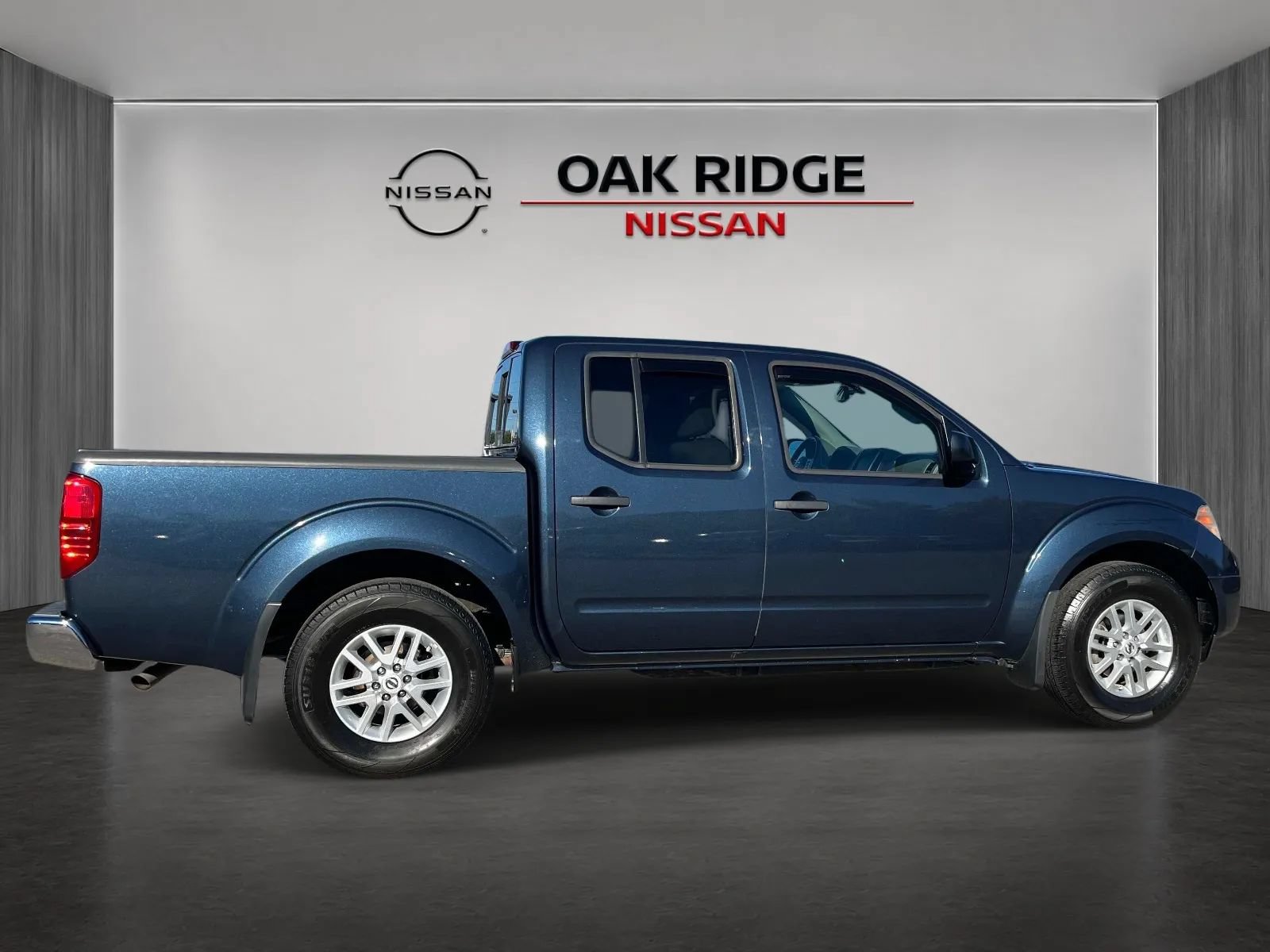 Used 2019 Nissan Frontier SV w/ Value Truck Package RWD image 2
