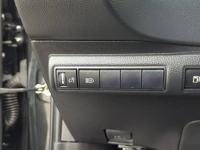 Used 2021 Toyota Corolla LE FWD image 14