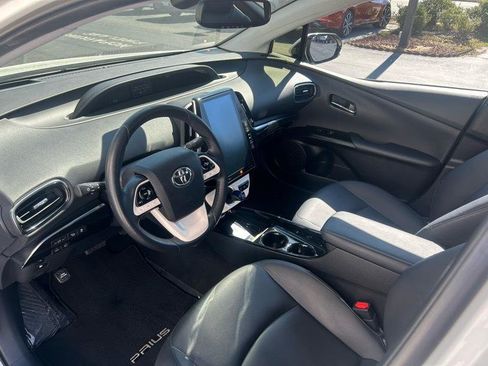 Used 2018 Toyota Prius Prime Advanced image 10