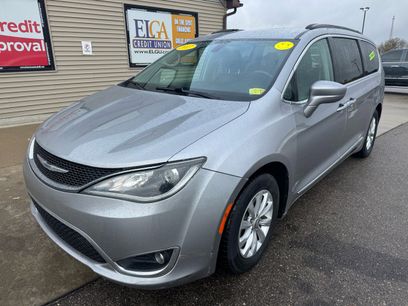 Used 2017 Chrysler Pacifica Touring-L