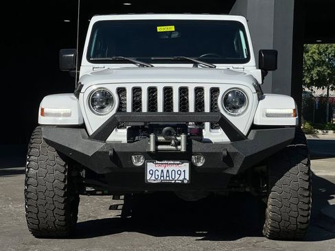 Used 2023 Jeep Wrangler Unlimited Sahara w/ Cold Weather Group AWD/4WD image 9