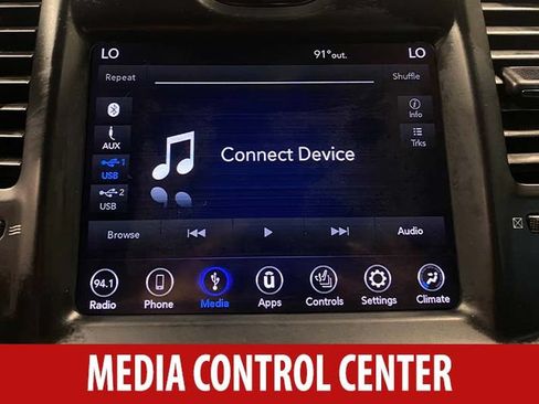 Used 2019 Chrysler 300 S RWD image 11