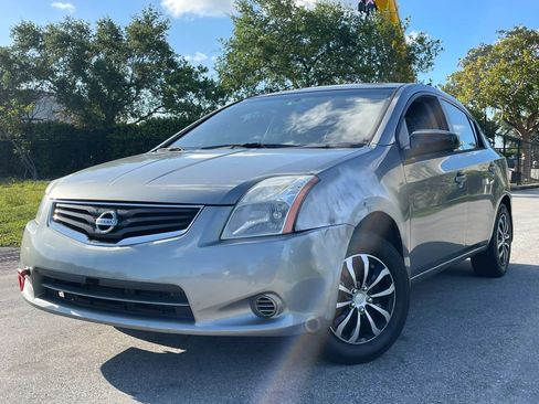 Used 2012 Nissan Sentra 2.0 FWD image 2