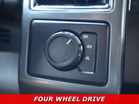 Used 2017 Ford F150 XLT AWD/4WD image 21