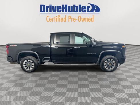 Used 2023 Chevrolet Silverado 2500 Custom w/ Custom Value Package image 9