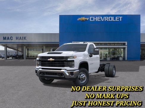 New 2026 Chevrolet Silverado 3500 W/T w/ WT Convenience Package AWD/4WD image 8