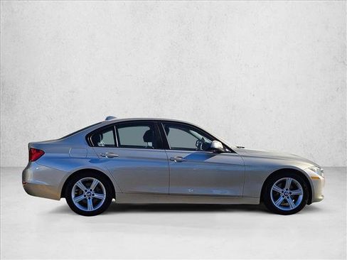 Used 2014 BMW 328i Sedan w/ Premium Package image 4