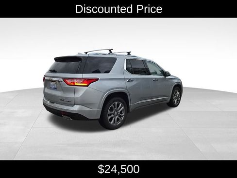 Used 2019 Chevrolet Traverse Premier image 3