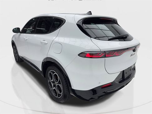 Used 2024 Alfa Romeo Tonale Ti w/ Active Assist Package image 10