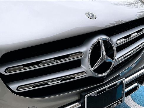 Used 2022 Mercedes-Benz GLC 300 4MATIC image 30