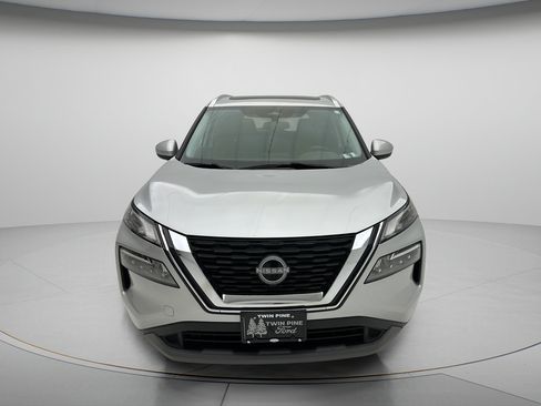 Used 2023 Nissan Rogue SV w/ SV Premium B Package AWD/4WD image 2